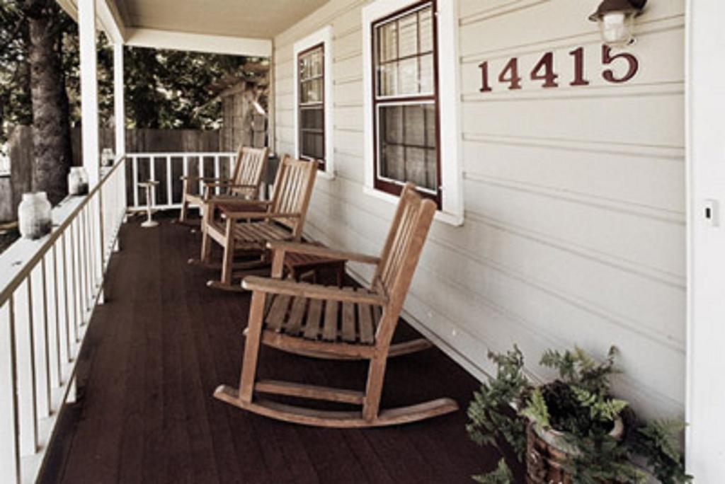 Valley Ford Hotel Exterior photo